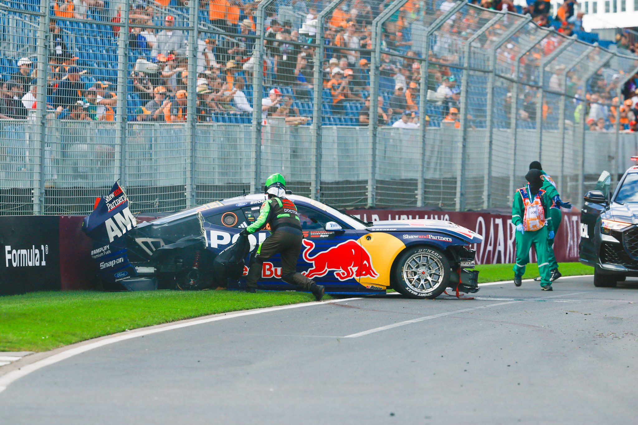 Broc Feeney Loses Supercars Lead in Massive Albert Park Crash